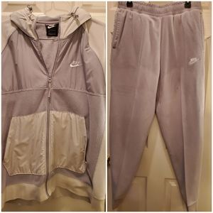 Nike - Hoodie (Zip-Up) & Sweats by Nike